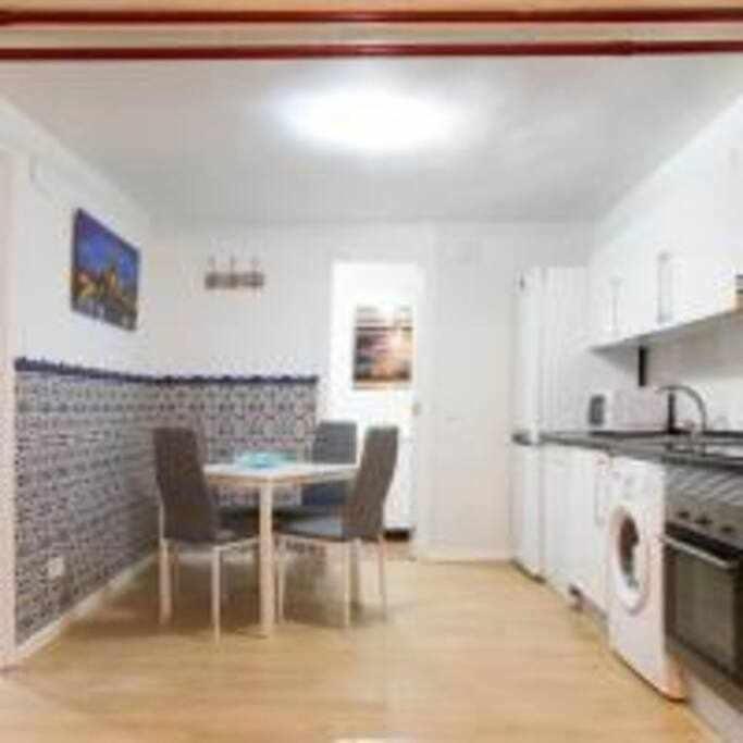 Apartamento Sotano En Gran Via 马德里 外观 照片