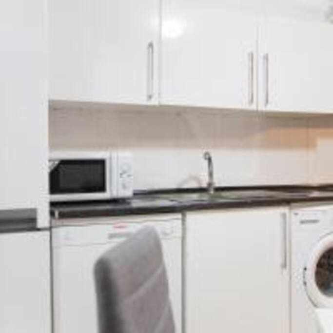 Apartamento Sotano En Gran Via 马德里 外观 照片