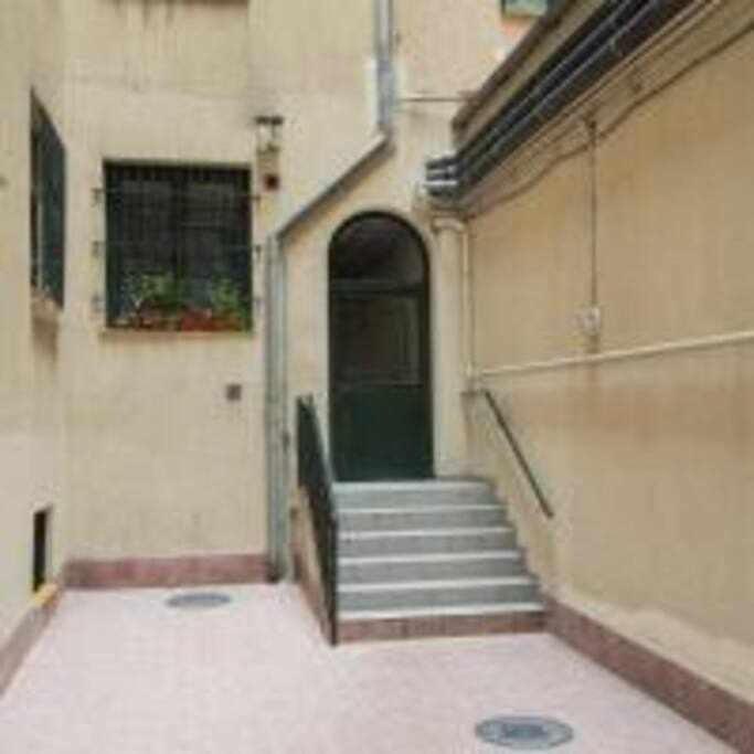 Apartamento Sotano En Gran Via 马德里 外观 照片